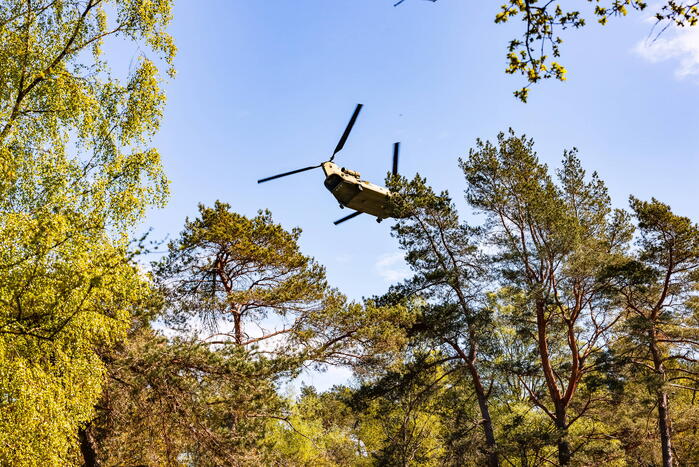 Veel bekijks voor laagvliegende Chinook