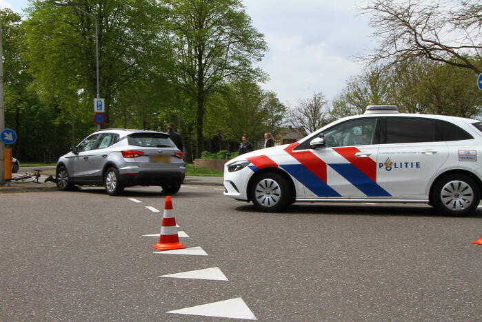 Wielrenner gewond bij aanrijding met auto