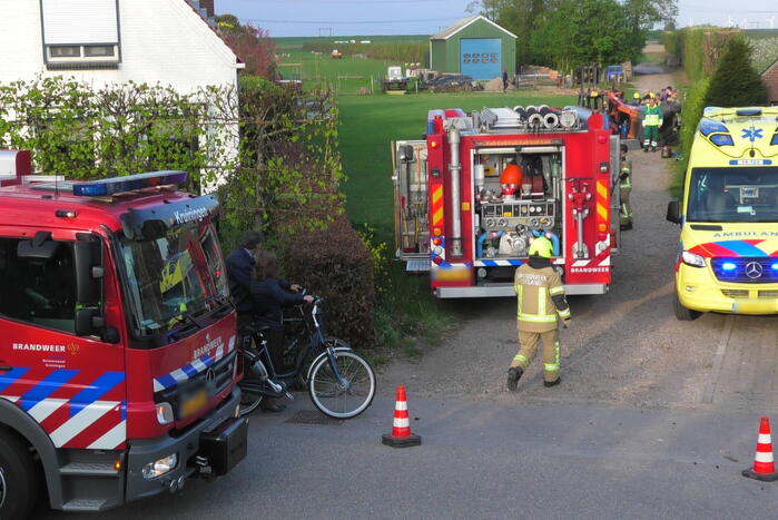 Persoon komt onder schranklader