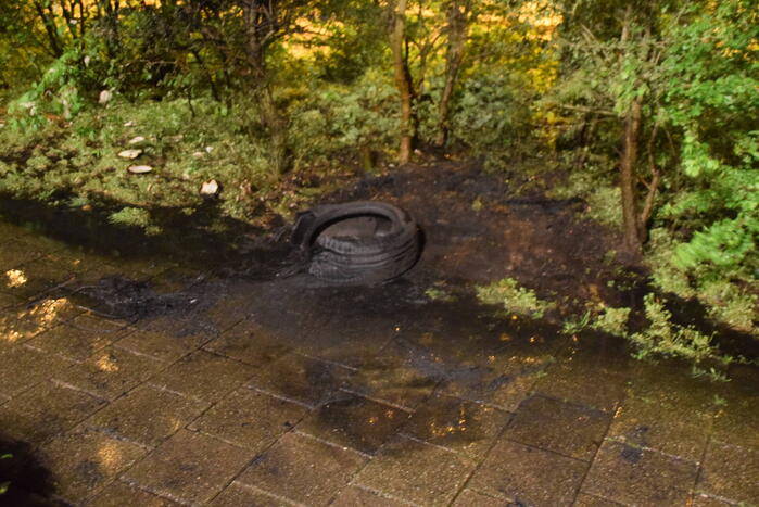 Brandwonden door brandende autoband