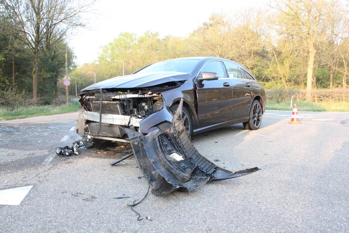 Flinke schade bij botsing op afrit