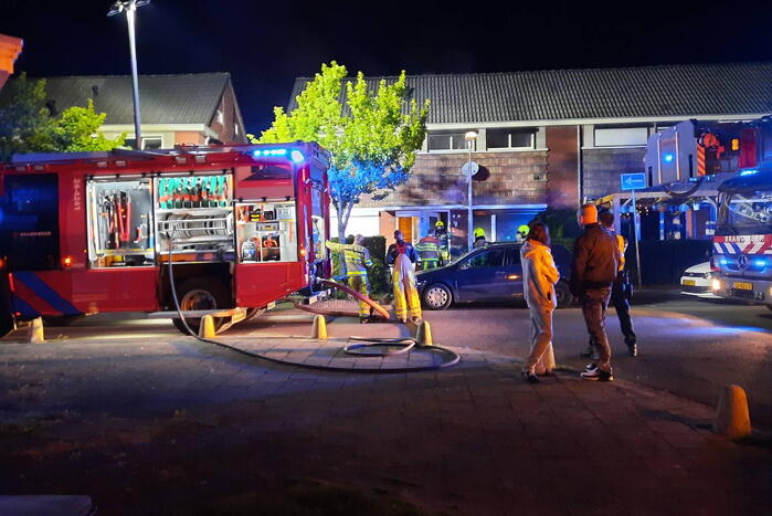 Meerdere woningen ontruimd bij uitslaande brand