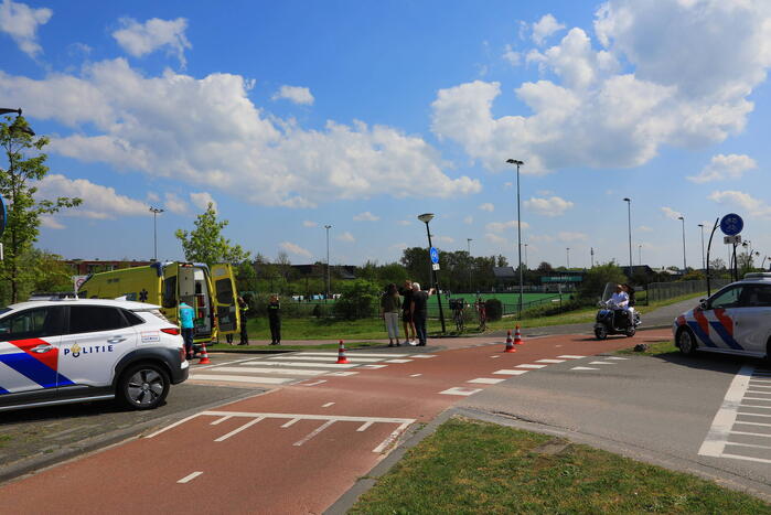 Fietsster aangereden op rotonde 14