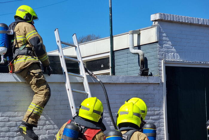 Kortsluiting veroorzaakt brand in schuur