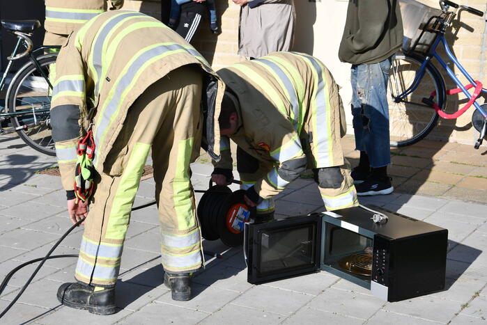 Brandweerinzet door aangebrande broodjes