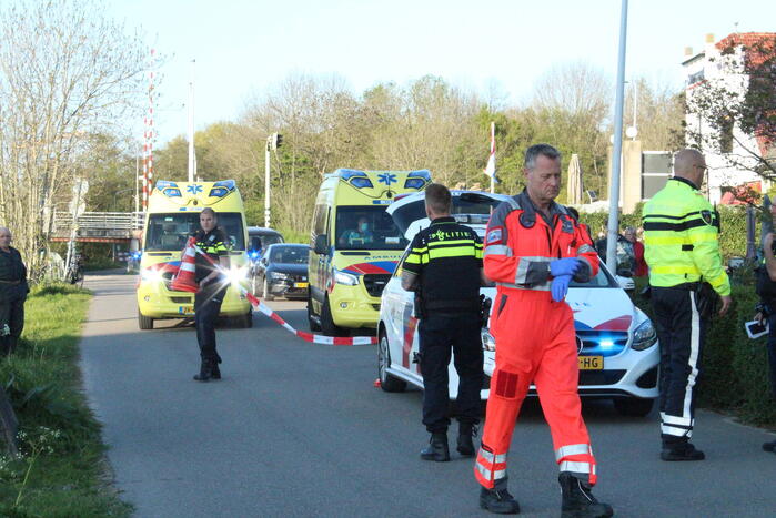 Zwaargewonde na botsing tussen brommer en auto