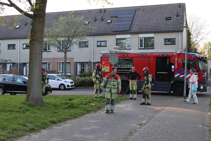 Treinverkeer stilgelegd vanwege brand naast spoor