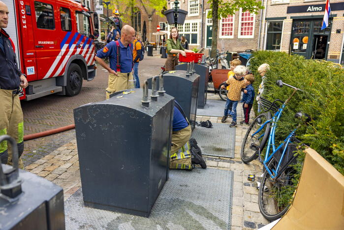 Brand in ondergrondse restafval container