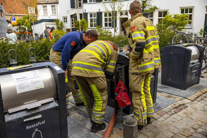 Brand in ondergrondse restafval container