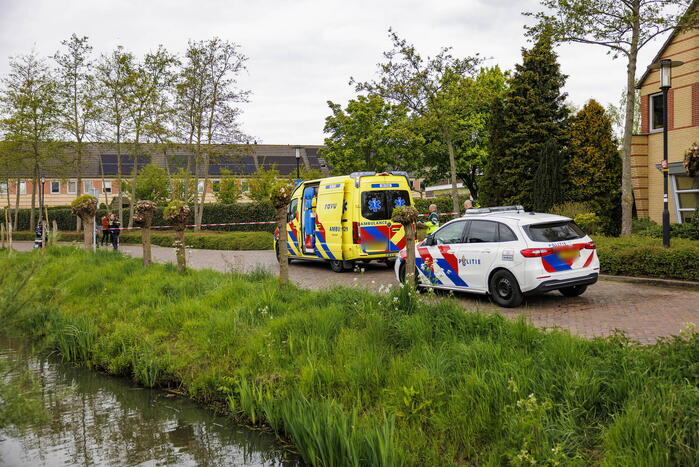 Scooterrijdster ernstig gewond na val