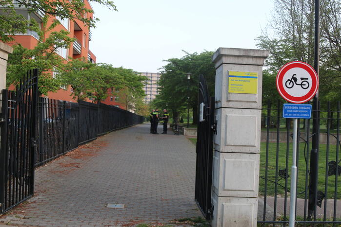 Twee gewonden bij steekpartij in park