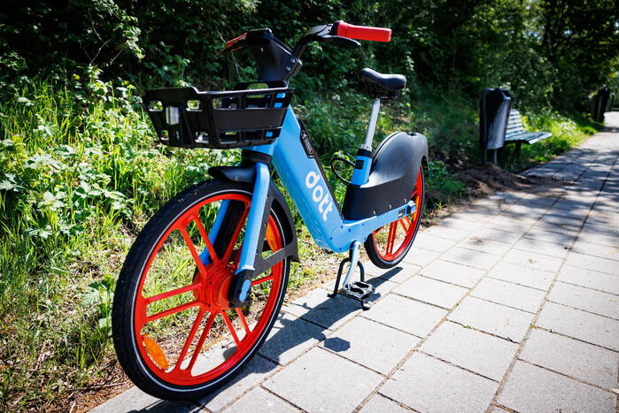 Elektrische deelfiets opnieuw in brand gestoken