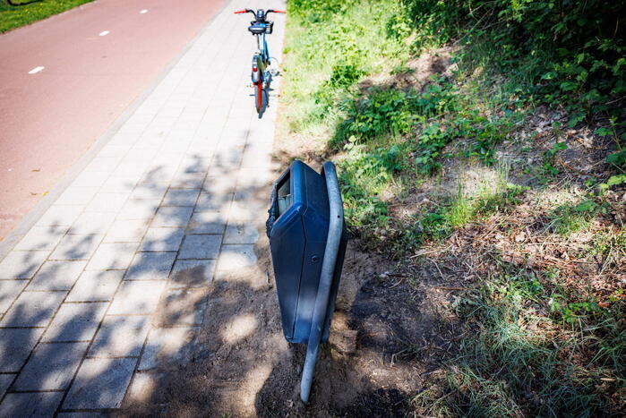 Elektrische deelfiets opnieuw in brand gestoken