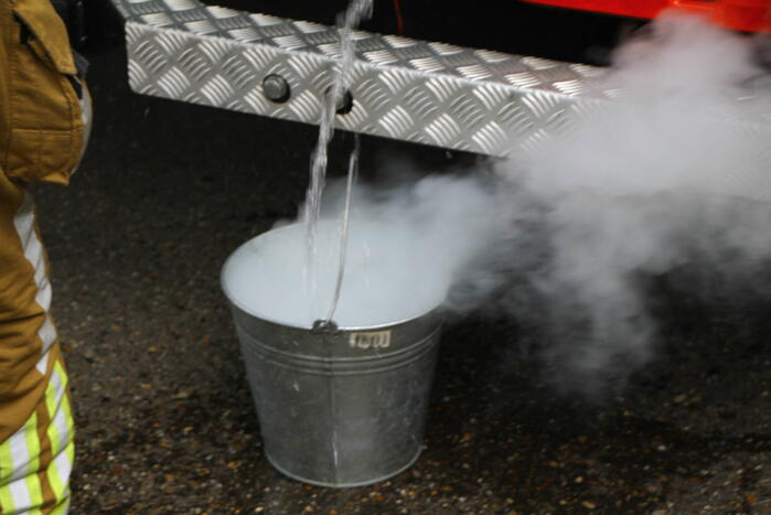 Brandweer controleert schoorsteen na brand