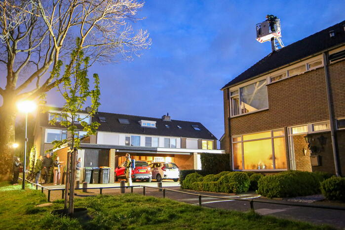 Schoorsteen geveegd na brand