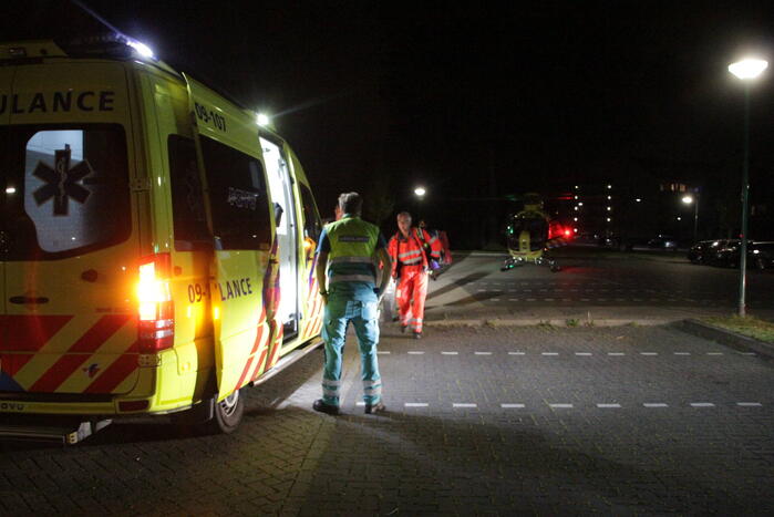 Traumahelikopter landt voor incident in woning