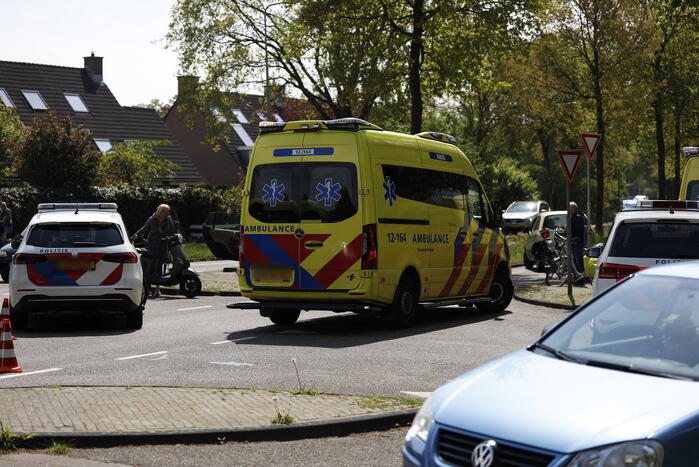 Fietser ernstig gewond bij aanrijding met auto