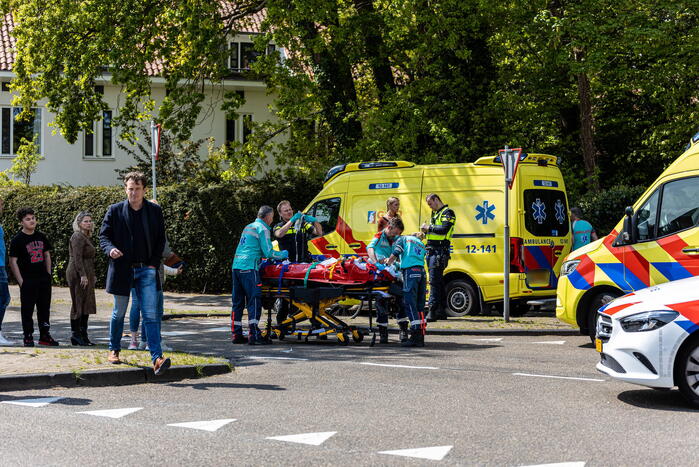 Fietser ernstig gewond bij aanrijding met auto