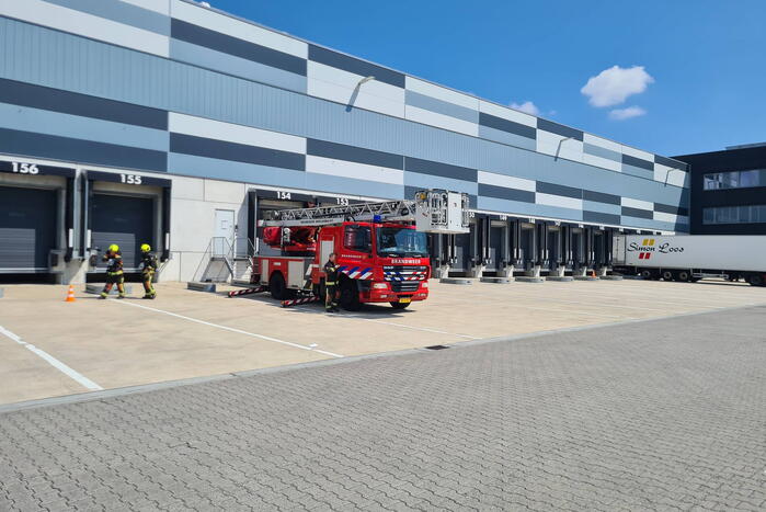 Brand op dak van distributiecentrum Lidl