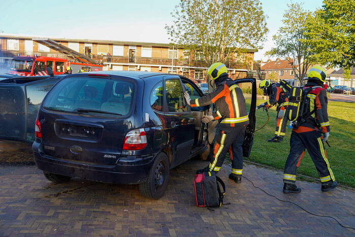 Spectaculaire brandweeroefening trekt veel bekijks