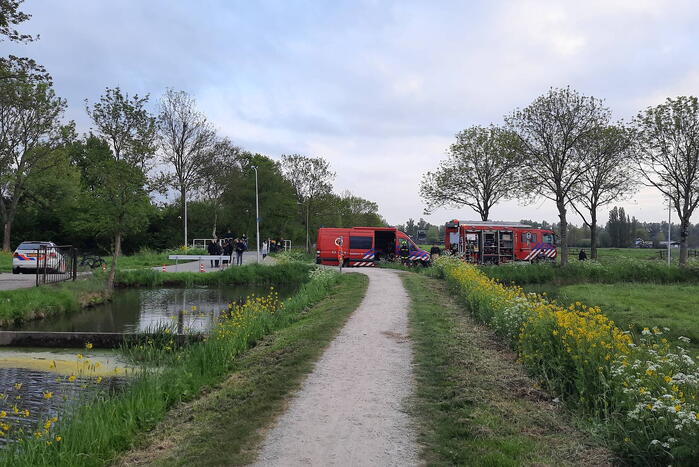 Zoekactie na aantreffen van schoen in slootkant