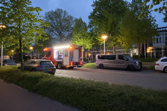 Gaslekkage in voortuin van woning