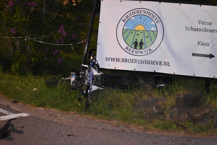 Auto belandt in sloot na achtervolging