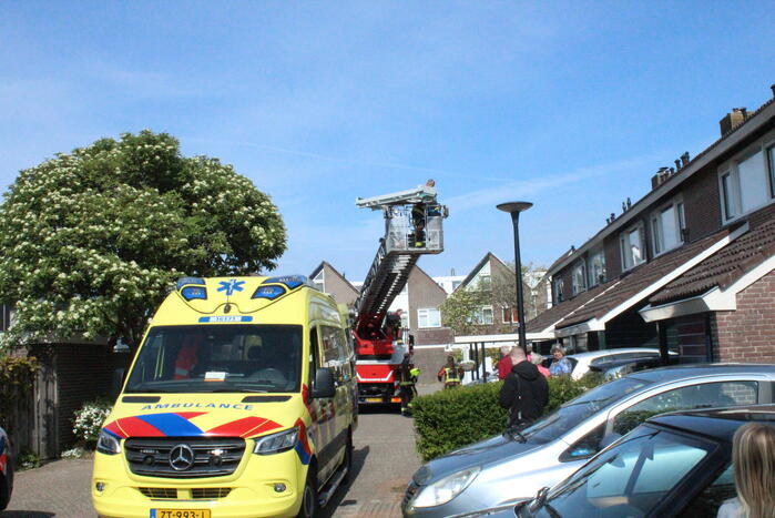 Persoon uit woning gehaald na melding van steekpartij