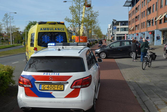 Fietser aangereden door auto