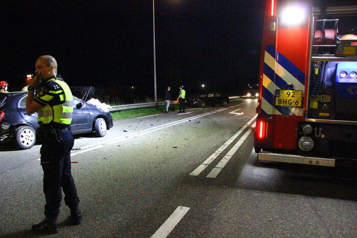 Gewonde na botsing tussen twee voertuigen
