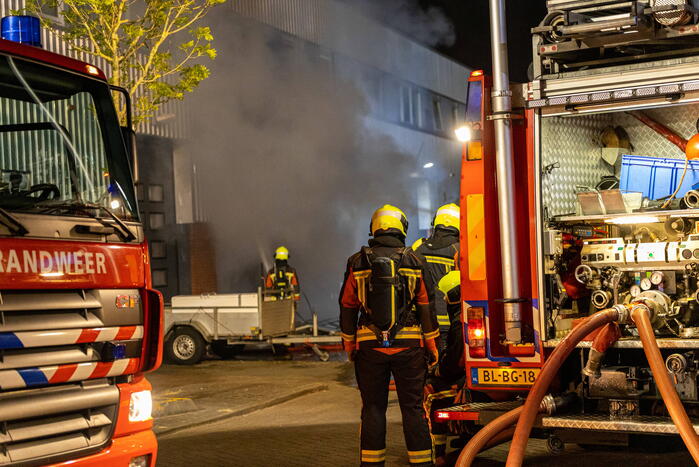 Grote uitslaande brand in wasserette