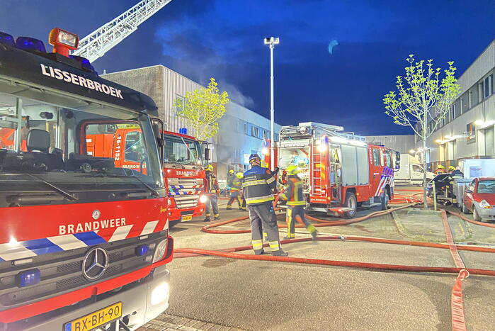 Grote uitslaande brand in wasserette