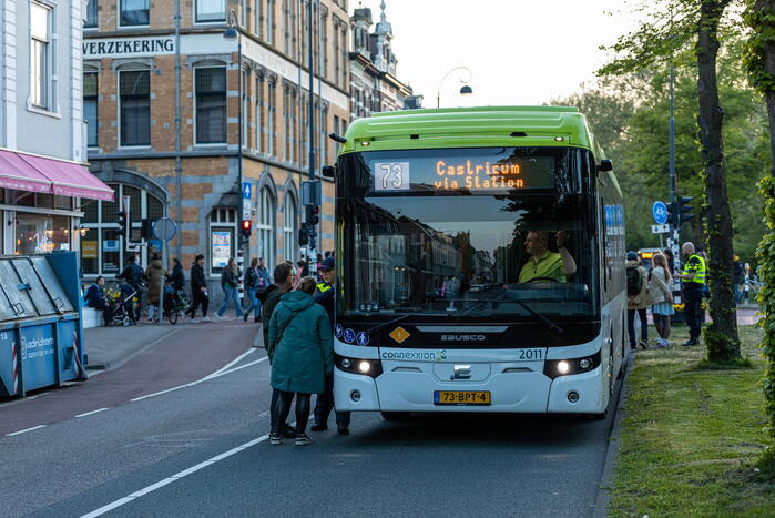 Voetganger gewond bij botsing met bus