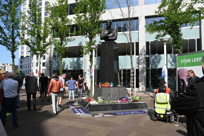 Honderden herdenken Pim Fortuyn