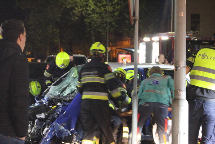 Zwaar gewonde bij frontale crash