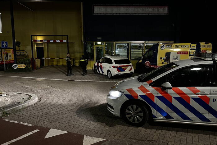 Politie onderzoekt pand na inbraakalarm