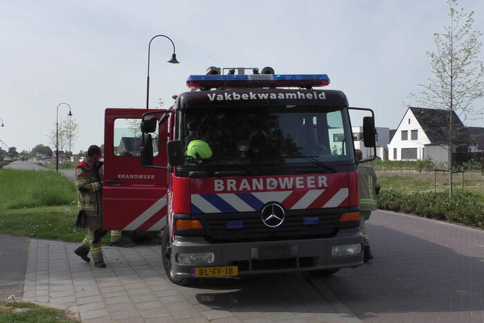 Brandende prullenbak snel geblust