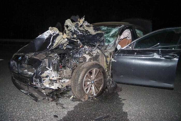 Boottrailer schiet los op snelweg