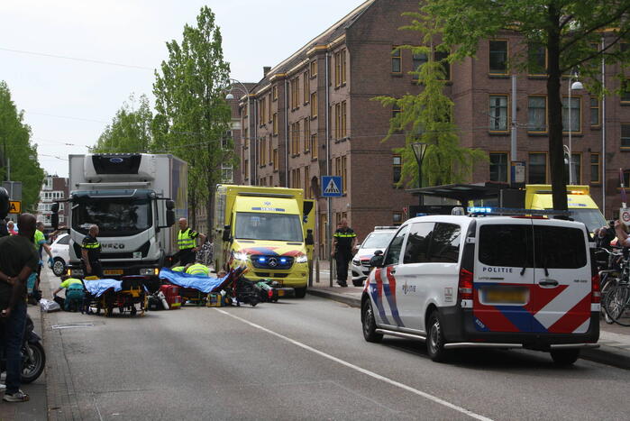 Twee gewonden bij ernstig verkeersongeval