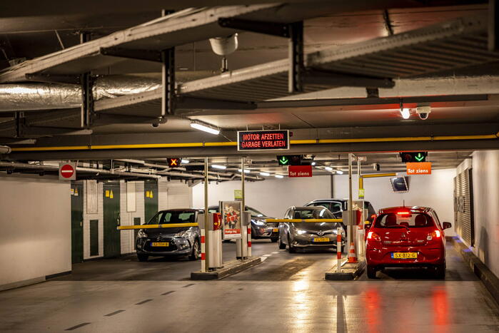 Q-Park parkeergarage dicht na brandmelding