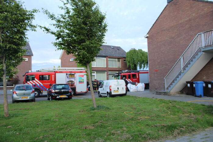Brandweer controleert woning na brandmelding