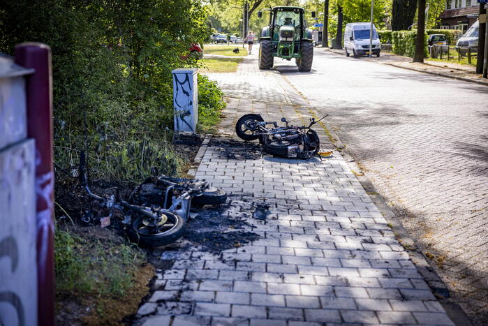 Keistad geteisterd door scooterbranden