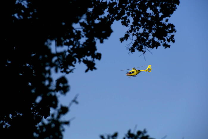 Fietser ernstig gewond bij botsing met auto