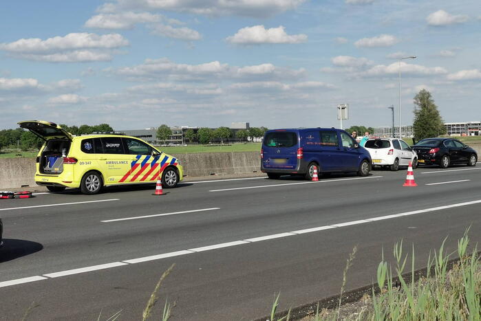 Drie voertuigen betrokken bij ongeval op snelweg
