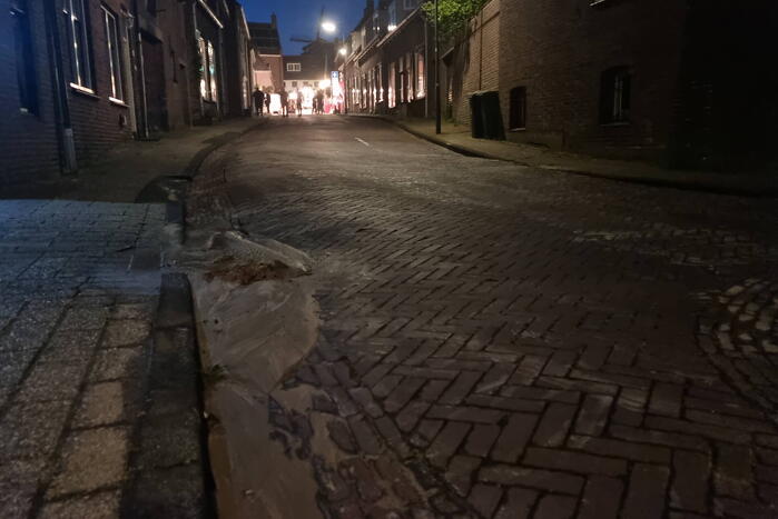 Meerdere wegen afgesloten vanwege waterlekkage