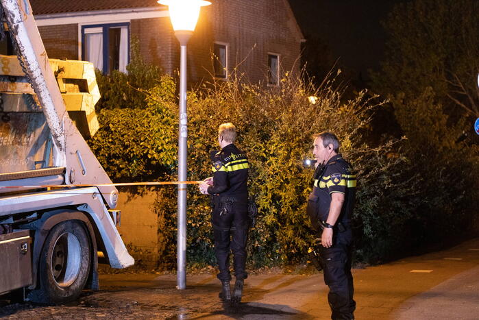 Vrachtwagen volledig uitgebrand