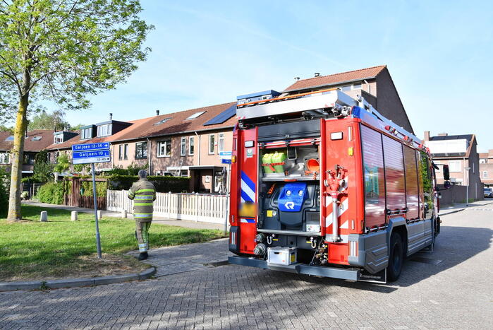 Gasleiding geraakt bij plaatsen van schuttingpaal