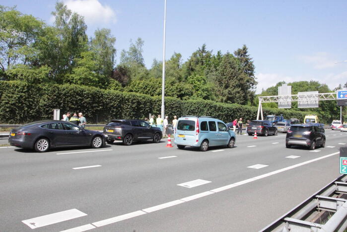 Vijf auto's betrokken bij kettingbotsing op snelweg