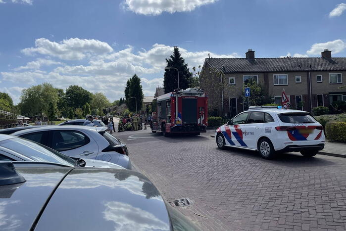 Kind vast in spaken van fiets