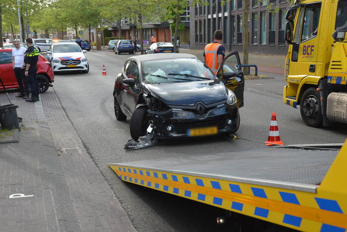 Flinke schade na botsing met afslaande auto